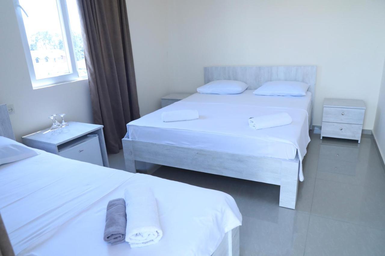 Hotel Estonia Two Kobuleti Ngoại thất bức ảnh